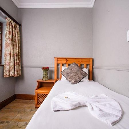 נלספרויט The Palms Guesthouse מראה חיצוני תמונה